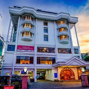 Hotel Abad Plaza Kochi